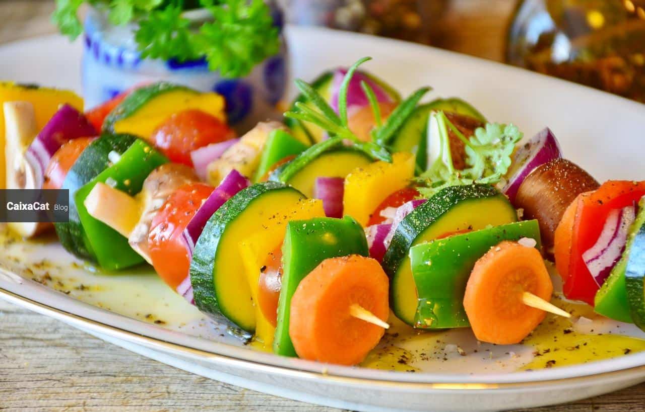 vegetable skewer, paprika, tomato